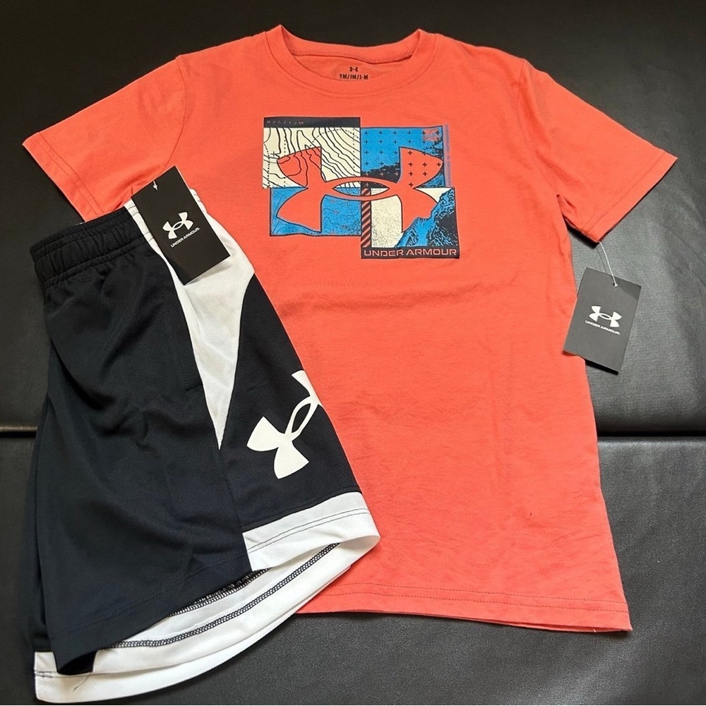 NWT Under Armour Athletic Set Boys Youth Size Medium